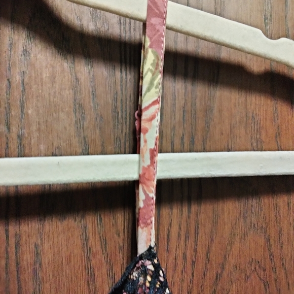 Torrid Floral Lace Tank Top - Picture 4 of 8